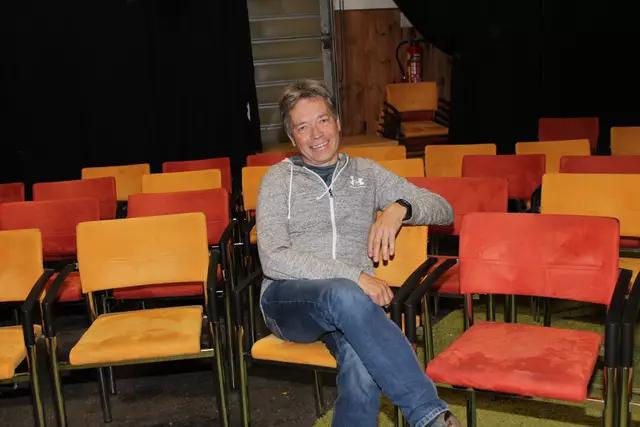 Werner Elsnig ist einer sechs Personen im Vorstand der OTTO-Kulturgenossenschaft, die den Alten Bauhof in Ottensheim betreibt. | Foto: MeinBezirk/Gernot Fohler