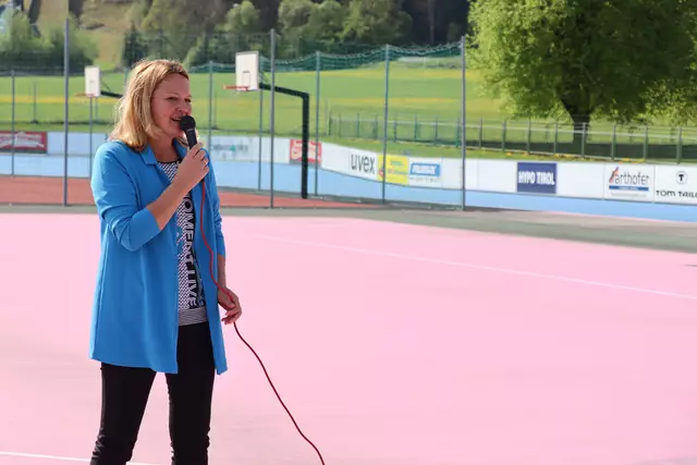 Stadträtin Elisabeth Werlberger freute sich, dass sich Menschen in jungen Jahren für soziale Zwecke engagieren.  | Foto: Nimpf