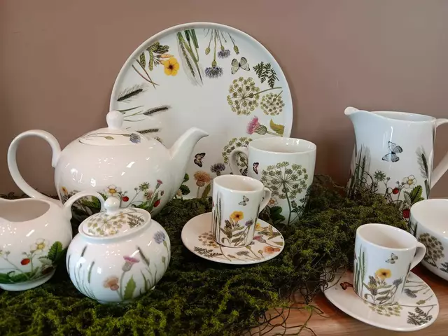 Die Porzellan-Serie „Wild Flowers“ besticht durch ihr graziles Blumenmuster.

 

 | Foto: Wägner