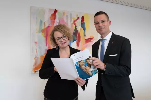 Bildungslandesrätin Christiane Teschl-Hofmeister und Bildungsdirektor Karl Fritthum | Foto: Dieter Kraus
