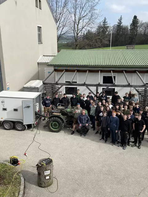 Als Besonderheit in diesem Jahr kam ein Traktorprüfstand zum Einsatz – die Schülerinnen und Schüler konnten so die Leistungen ihrer Traktoren testen. | Foto: LWBFS Waizenkirchen