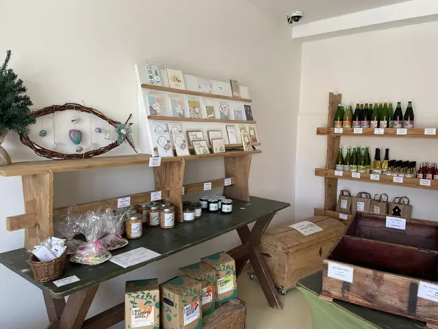 Frische und regionale Produkte aus den zahlreichen Ab Hof-Läden im Bezirk. | Foto: Alexandra Goll