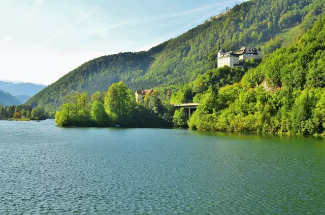 Schloss Klaus und der Stausee | Foto: Erwin Nopp