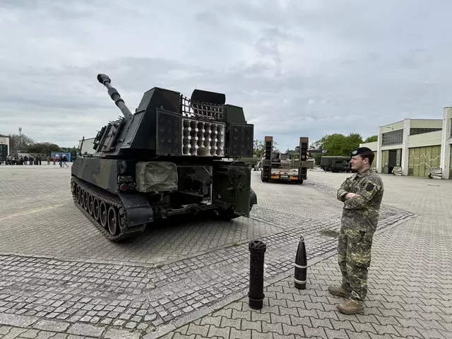 Besucherinnen erlebten in der Bolfras-Kaserne militärische Highlights zum Anfassen. | Foto: Thiem/Luckner