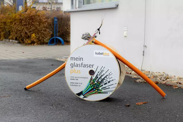 40 % der Haushalte und Betriebe in der Gemeinde Göttlesbrunn haben schon Zugang zu Breitbandinternet.  | Foto: kabelplus/Leister