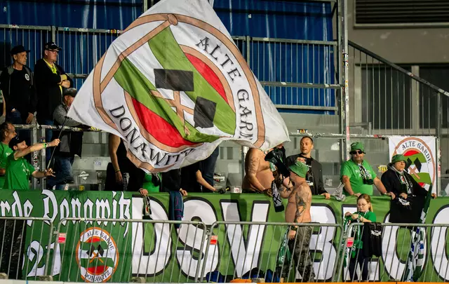 Die Fans des DSV Leoben stehen auch in schwierigen Zeiten hinter ihrem Verein. | Foto: GEPA pictures