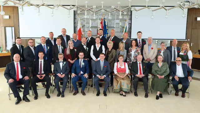 Der neu konstituierte Gemeinderat der Stadt Leoben hat am Mittwochnachmittag seine Arbeit aufgenommen. | Foto: Armin Russold