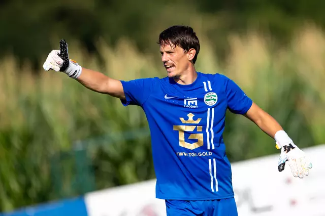 Das Sponsorlogo "TGI" soll bald von den Trikots der DSV-Leoben-Spieler verschwinden. | Foto: GEPA pictures