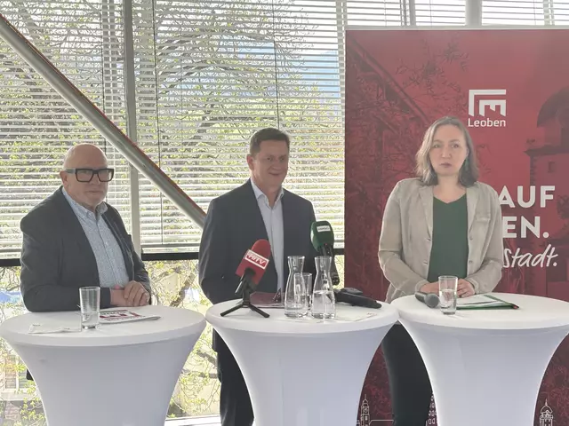 Mit der konstituierenden Sitzung wurde auch die neue Regierungskoalition offiziell. | Foto: MeinBezirk