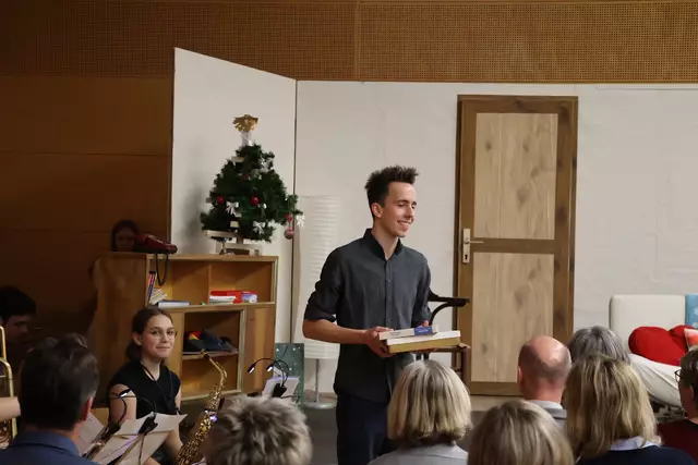 Fabian Kriechbaum erzählt von seinen Aufgaben in der kollegialen Schulleitung des Gymnasiums Dachsberg. | Foto: MeinBezirk
