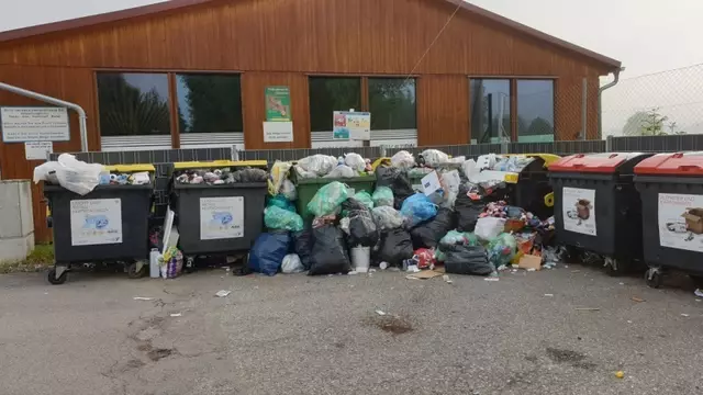Müll neben den Containern abzustellen ist strafbar. | Foto: SBS