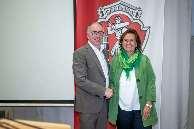 v.l. Bürgermeister Alexander Stangassinger und Stadträtin Brigitte Mooslechner