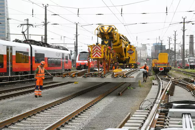 Von den Fahrplanänderungen sind unter anderem die Donauuferbahn, die Linzer Lokalbahn und die Summerauerbahn betroffen. | Foto:  ÖBB/Robert Deopito