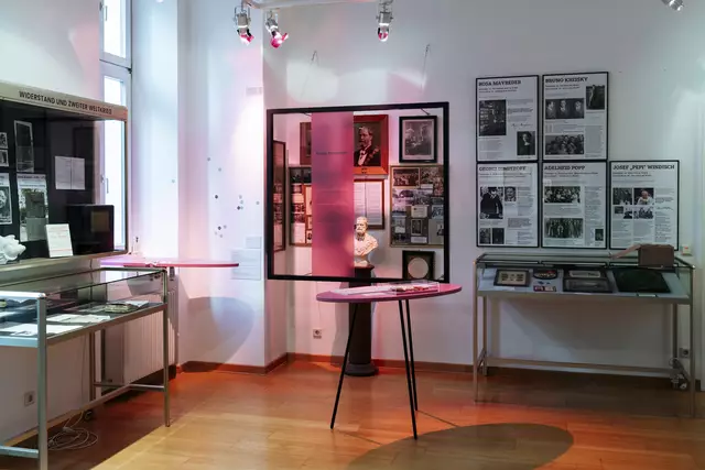 Im Wiedner Bezirksmuseum kann man die Geschichte des Bezirks kennenlernen – vom Tröpferlbad bis zum Lueger-Diskurs finden verschiedene Aspekte Platz. | Foto: Marlene Fröhlich 