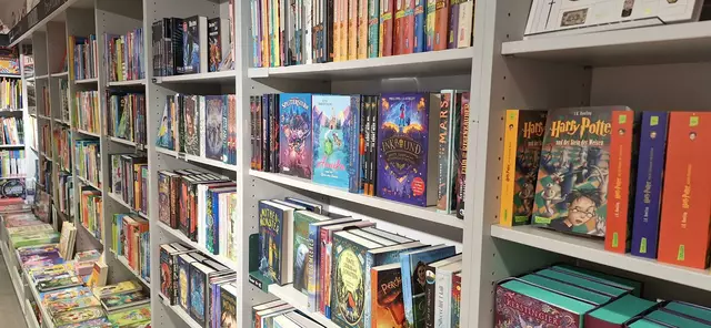 Auf TikTok posten junge Influencer ihre Lesetipps und erreichen damit mehr Jugendliche als jedes andere Werbemedium. | Foto: Frau Hofer