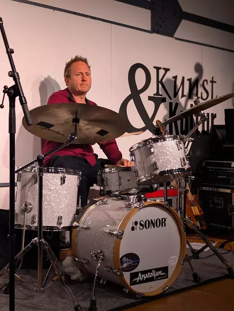 Christian Stolz sorgte an den Drums für den richtigen Beat. | Foto: Richard Kern