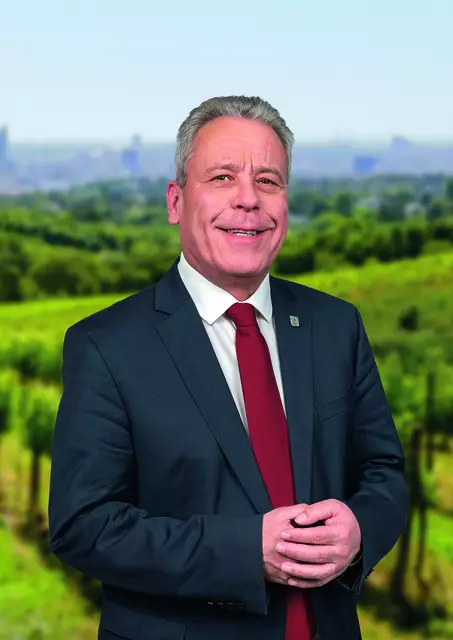 Thomas Mader ist SPÖ-Spitzenkandidat bei der Bezirksvertretungswahl Döbling.  | Foto:  Markus Sibrawa