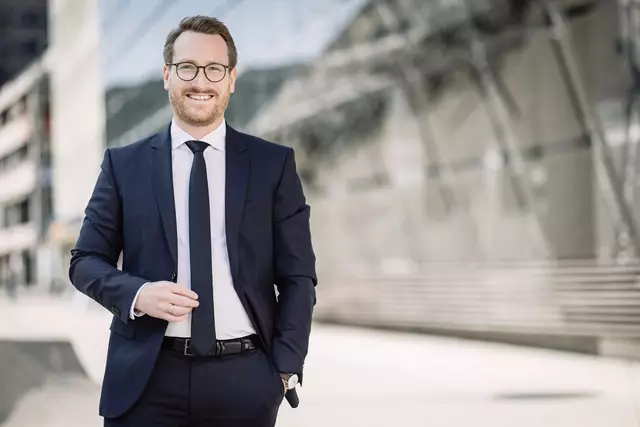 LHStv. Philip Wohlgemuth zieht eine Zwischenbilanz der Regierungsarbeit in Tirol. | Foto: Preschern