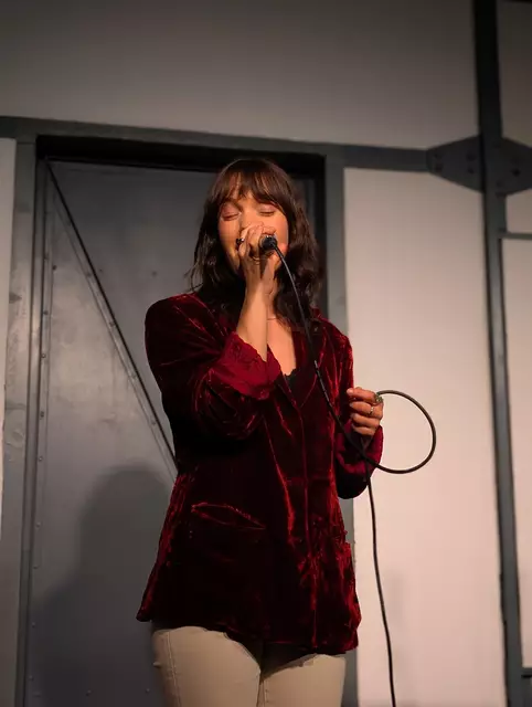 Miriam Bichler nahm das Publikum mit in eine Welt voller Gefühle und der Liebe zum Jazz. | Foto: Richard Kern