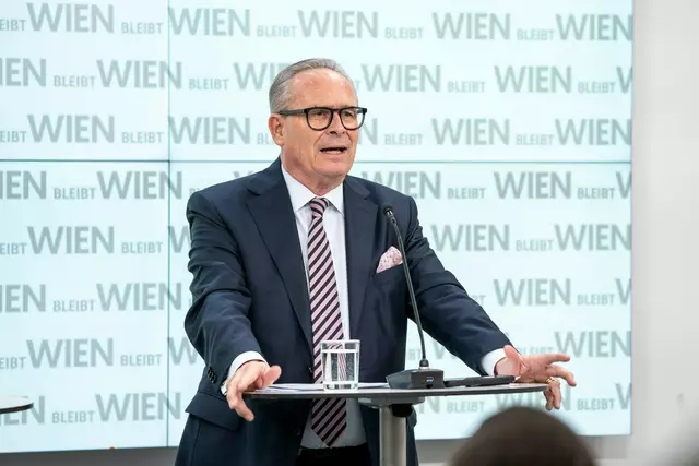 ÖVP-Chef Karl Mahrer wählt im 3. Bezirk. | Foto: Valentina Marinelic/MeinBezirk