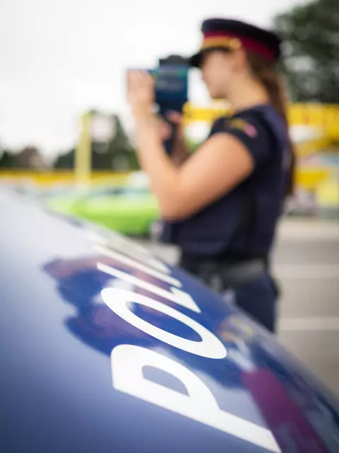 Von Rohrbach kommend wurde der Pkw mit einer Geschwindigkeit von 153 km/h gemessen. | Foto: PantherMedia / Ewald Fröch