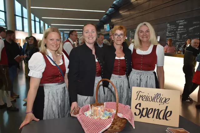 Freundlicher Empfang beim Konzert der Kameradschaftskapelle Weiz | Foto: MeinBezirk