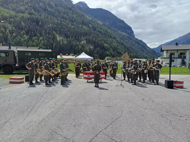 Militärmusik Tirol formiert sich | Foto: Monika Hammerl