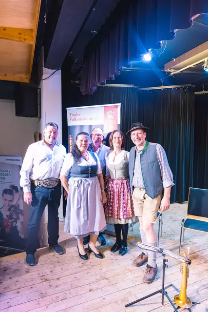 Die Organisatoren: Paul Wechner, Gaby Obex, Franz Obex, Sonja Steusloff-Margreiter und Peter Margreiter  | Foto: Pernsteiner