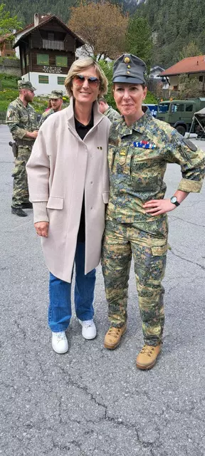 Bgmstr. Melanie Zerlauth mit Mjr. Verena Plattner | Foto: Krenslehner Gerhard