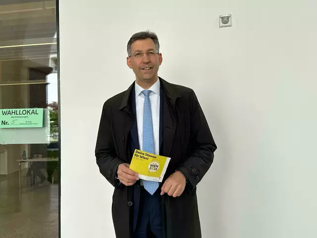 Innere Stadt-Bezirkschef Markus Figl bei seiner Stimmabgabe. | Foto: MeinBezirk