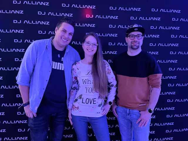 Fox Redfield, Angelina Blühmann (DJane Angy Blue), Stefan Ungnadner (StuN) | Foto: Franziska Führer