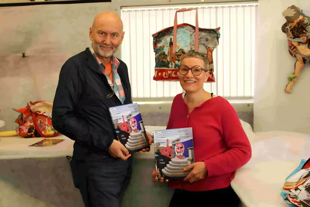 Lilly und Bernd Hagg  - verwandelten die Stoffkiste in Oberwart in einen Parkour "CLASH" zwischen Lebensfreude und Todesangst.  | Foto: Peter Seper