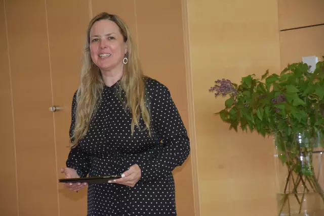 Manuela Kloibmüller präsentierte die Talente. Der Kulturverein Waldhausen mit Obfrau Magdalena Eder bot herausragenden jungen Musikerinnen und Musikern aus dem Strudengau, dem angrenzenden Waldviertel und Mostviertel in Zusammenarbeit mit der Landesmusikschule Grein ein großes Konzert-Podium.  | Foto: Robert Zinterhof