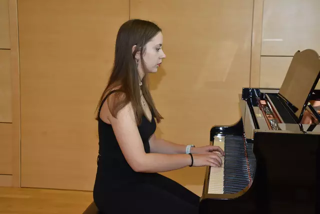 Der Kulturverein Waldhausen mit Obfrau Magdalena Eder bot herausragenden jungen Musikerinnen und Musikern aus dem Strudengau, dem angrenzenden Waldviertel und Mostviertel in Zusammenarbeit mit der Landesmusikschule Grein ein großes Konzert-Podium.  | Foto: Robert Zinterhof