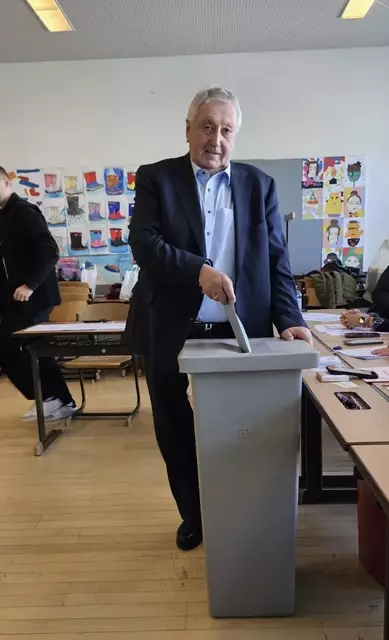 Stimmabgabe: Gelingt Stadler ein Comeback als Simmerings Bezirksvorsteher? | Foto: MeinBezirk
