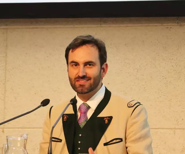 LAbg. Stefan Resch/FPÖ kam in Vertretung von LH Mario Kunasek | Foto: Edith Ertl