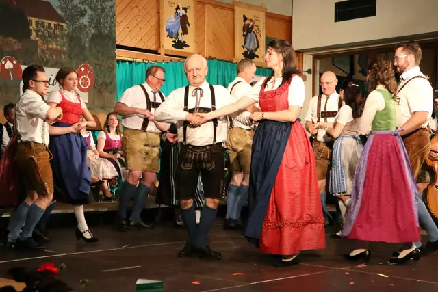 In Aktion beim Peter-Nöhrer-Landler | Foto: Gerhard Langmann