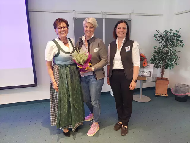 Ilse Haitzmann, Eva Haselsteiner von SalzburgerLand Tourismus, Kornelia Groder | Foto: Regina Langreiter