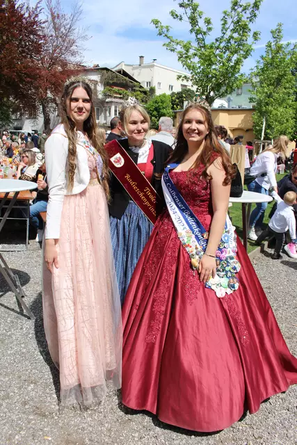 Bollen-Königin Hannah, Radieschenprinzessin Anna und Blütenkönigin Alina-Nadine