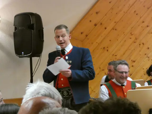 Obmann Thomas Lorenz bei der Begrüßung.
