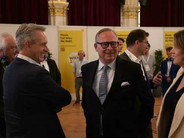 ÖVP-Spitzenkandidat Karl Mahrer im Rathaus. | Foto: MeinBezirk