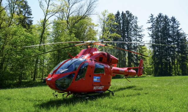 Da musste es schnell gehen: Der Notarzthubschrauber landete heute in Bad Wimsbach-Neydharting. | Foto: Team Fotokerschi/Markus Hauser