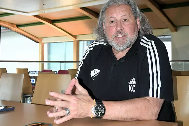 Christian Klimek im MeinBezirk-Sportgespräch.  | Foto: Schwaighofer