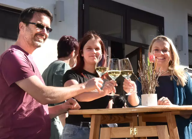 Prost bei herrlichem Frühlingswetter | Foto: Herbert Schleich
