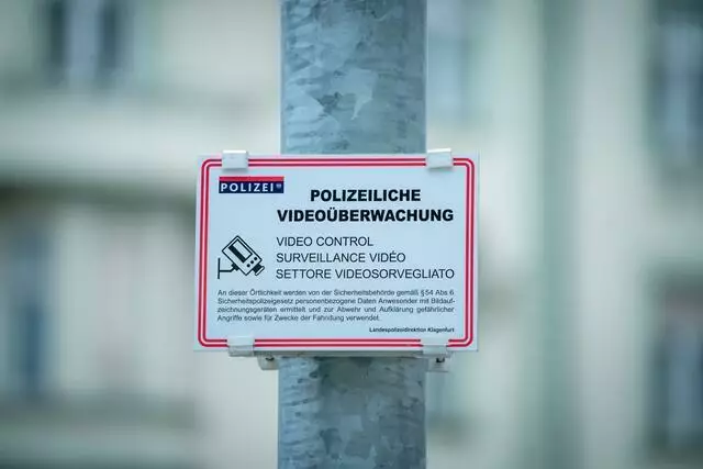 Der Täter wurde auf einer Überwachungskamera gefilmt (Symbolfoto) | Foto: Bernhard Knaus