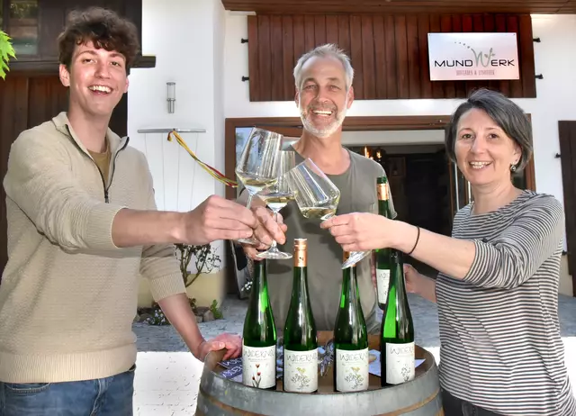 Das Team vom Biohof Widerna Lorenz, Alexander und Elisabeth aus Dietmannsdorf.
 | Foto: Herbert Schleich