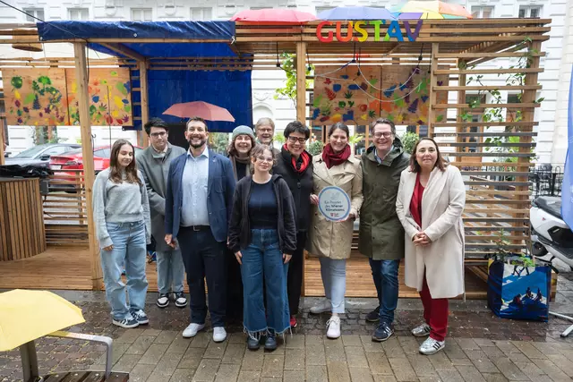 In der Rahlgasse in Mariahilf wurde kürzlich ein neues, begrüntes Parklet eröffnet.  | Foto: David Bohmann