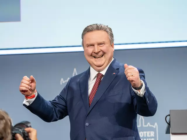 Michael Ludwig darf sich freuen: Er bleibt weiterhin als Wiener Bürgermeister im Amt. | Foto: Valentina Marinelić/MeinBezirk