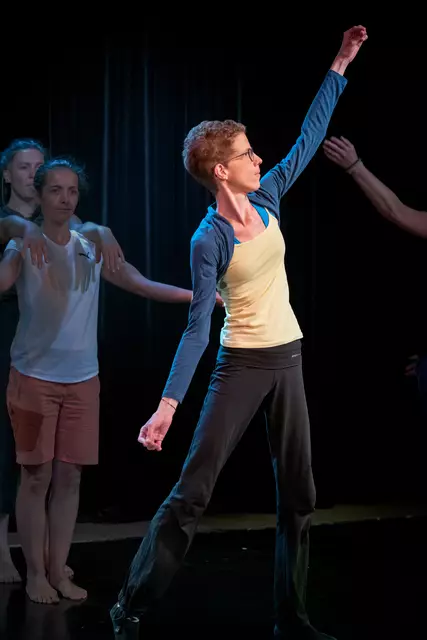 Mit ihrem Tanzunterricht vermittelt Elisabeth Jungmayer-Kögler spielerische Freude an der Bewegung und der Musik. | Foto: Georg Mayer