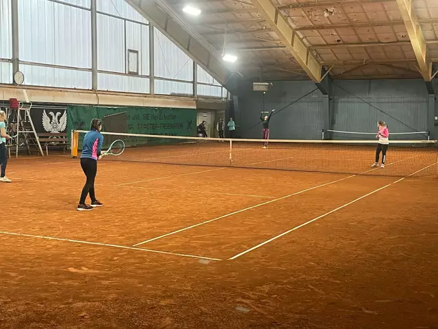 Im Finale beim Winterabschlussturnier der TSV Damen in der Tennishalle in Eisenerz standen sich das Doppel Bitgit Wutscher Krug mit Gerlinde Lichtscheid und Niki Gruber mit Manuela Ritzinger gegenüber. | Foto: TSV Eisenerz